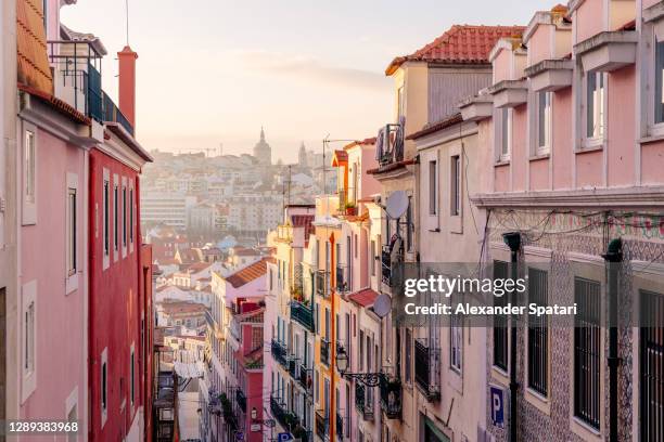 lisbon skyline at sunset, portugal - lissabon stockfoto's en -beelden