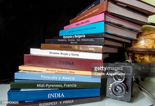 travel ladder in the traveler's house - travel with book stock pictures, royalty-free photos & images