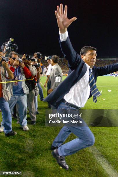 Daniel Passarella, coach of Monterrey celebrates during the final match Morelia against Monterrey of the Apertura Tournament 2003 at Morelos Stadium...