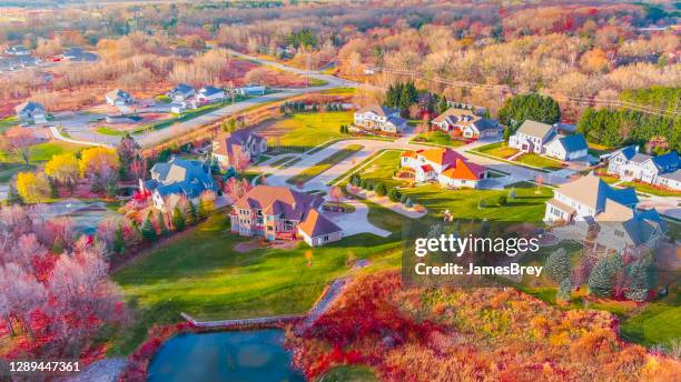 breathtaking autumn colors in neighborhood foliage - appleton wisconsin stock pictures, royalty-free photos & images