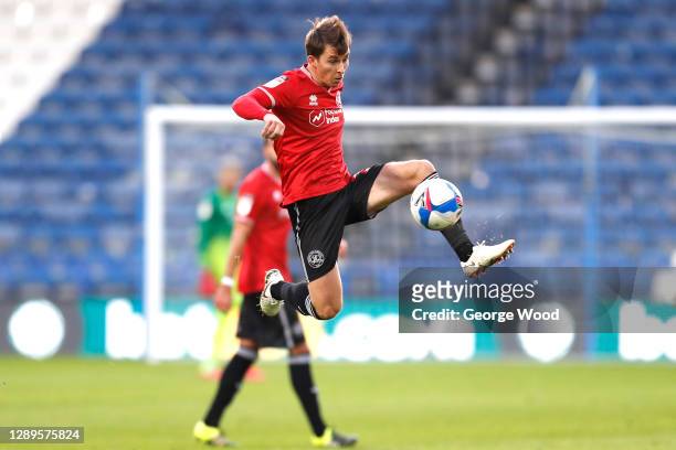 Tom Carroll of Queens Park Rangers controls the ball during the Sky Bet Championship match between Huddersfield Town and Queens Park Rangers at John...