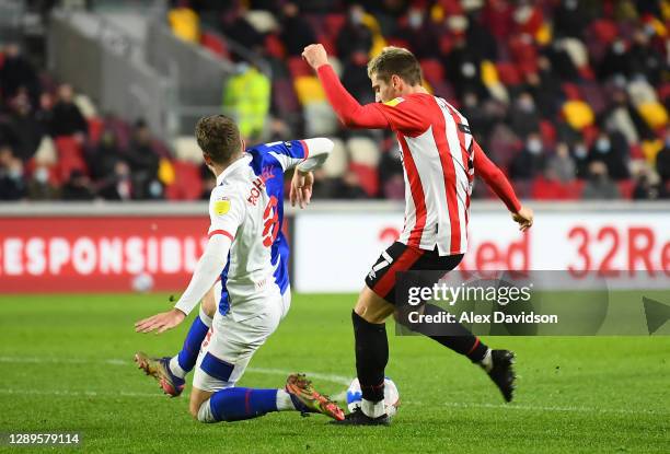 Sergi Canós of Brentford scores his sides second goal during the Sky Bet Championship match between Brentford and Blackburn Rovers at Brentford...