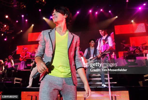 Joe Jonas of Jonas Brothers performs at Shoreline Amphitheatre on July 15, 2008 in Mountain View, California.