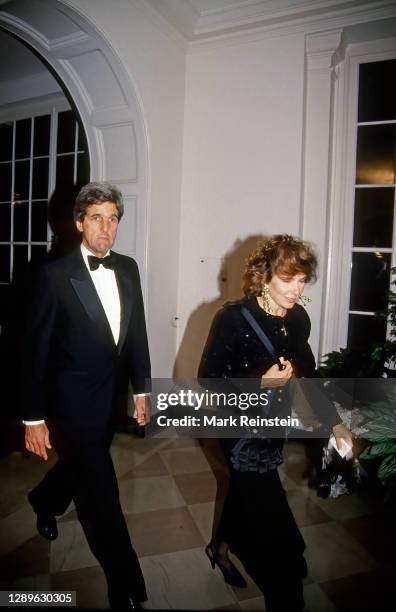 Senator John Kerry and his wife Teresa Heinz arrive at the White House to attend the State Dinner in Honor of the Brazilian President Cardoso...