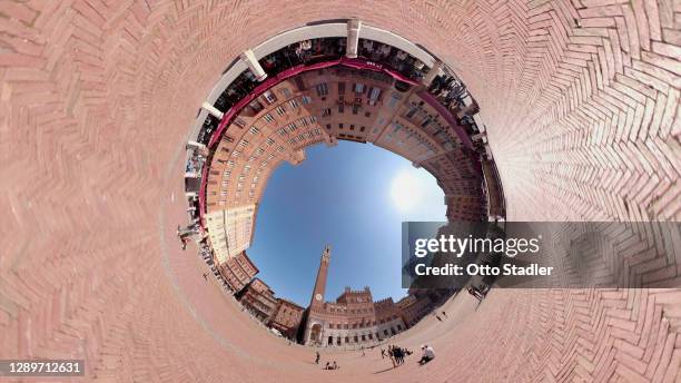 piazza del campo with little planet effect - 360 people stock-fotos und bilder