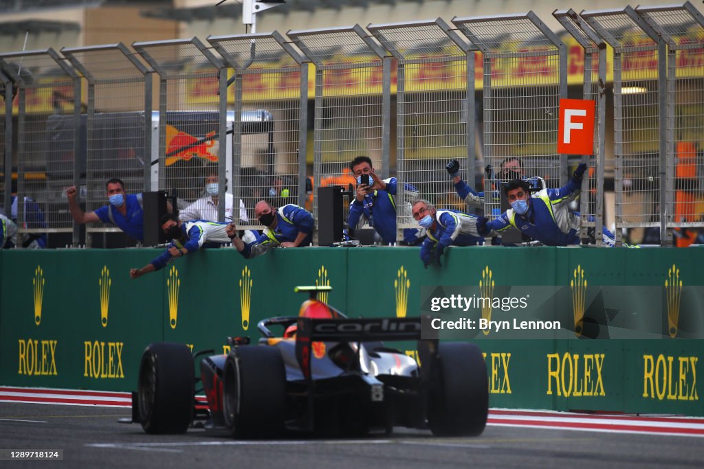 Formula 2 Championship - Round 12:Sakhir - Sprint Race