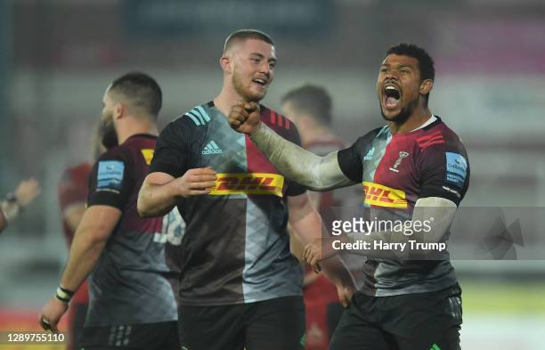 Nathan Earle of Harlequins celebrates victory at the final whistle during the Gallagher Premiership Rugby match between Gloucester and Harlequins at...
