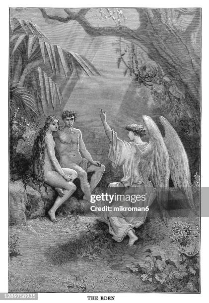 old engraved illustration of the conference with the angel raphael (gustave dore) the garden of eden - angelica bella 2020 fotografías e imágenes de stock