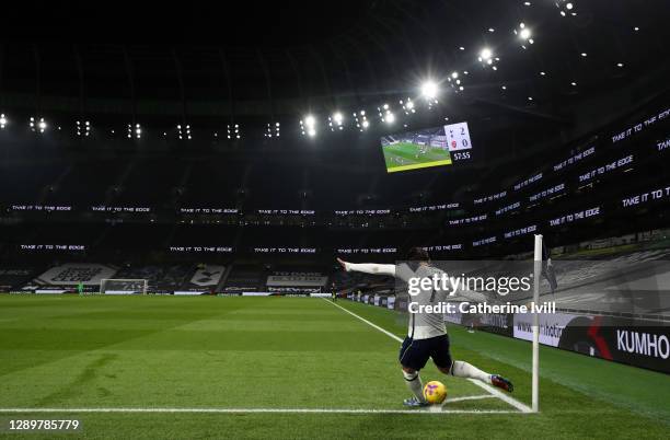 Son Heung-min of Tottenham Hotspur takes a corner kick during the Premier League match between Tottenham Hotspur and Arsenal at Tottenham Hotspur...