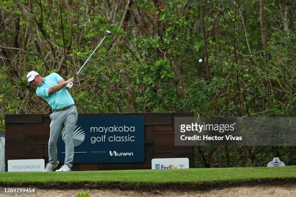 Tom Hoge of the United States plays his shot from the 17th tee during the final round of the Mayakoba Golf Classic at El Camaleón Golf Club on...