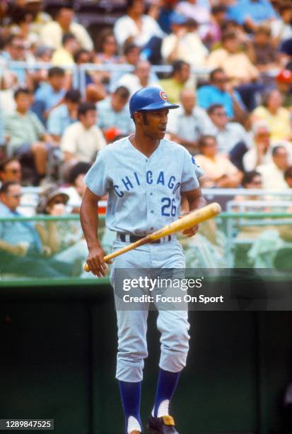 Billy Williams of the Chicago Cubs looks on before batting during an Major League Baseball game circa 1970. Williams played for the Cubs from 1959-74.