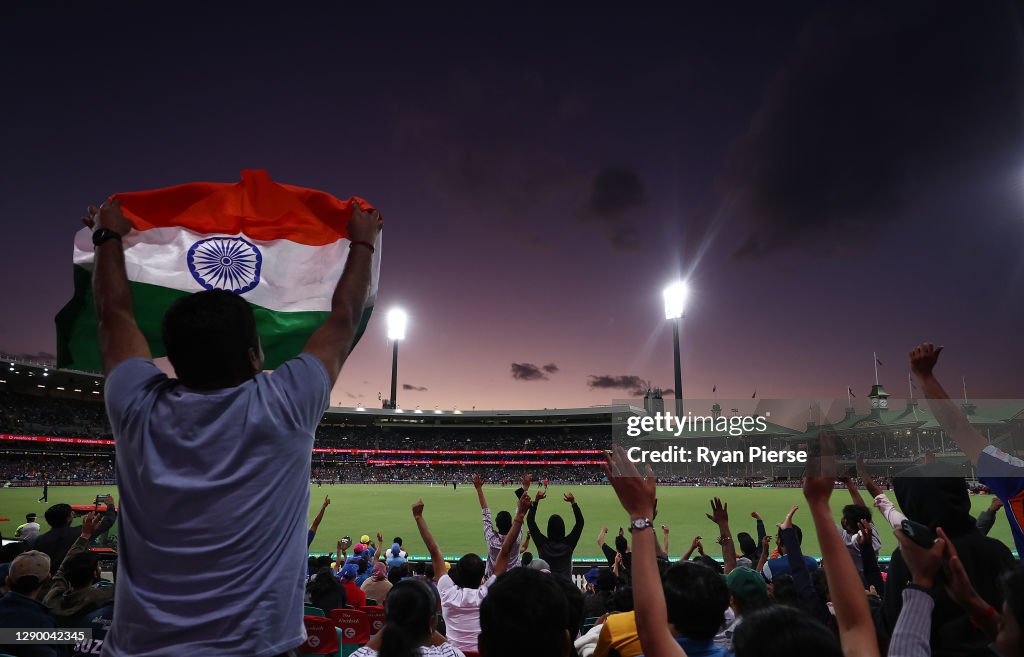 Australia v India - T20 Game 3