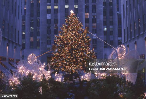 Le sapin de Noël du Rockefeller Center à New York, circa 1990, Etats-Unis.