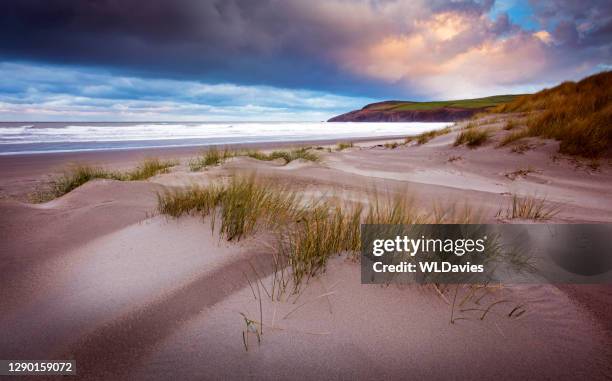 welsh coastline - wales beach stock pictures, royalty-free photos & images