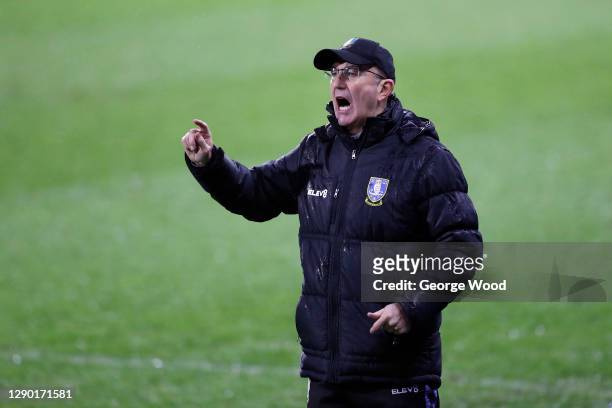 Manager Tony Pulis of Sheffield Wednesday gives his team instructions during the Sky Bet Championship match between Huddersfield Town and Sheffield...