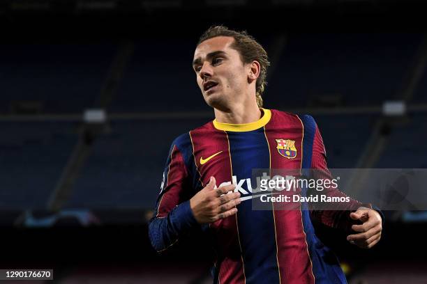 Antoine Griezmann of FC Barcelona looks on during the UEFA Champions League Group G stage match between FC Barcelona and Juventus at Camp Nou on...