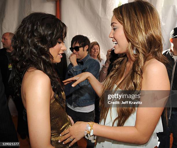 Actress Demi Lovato and actress Miley Cyrus arrive at Nickelodeon's 2009 Kids' Choice Awards at UCLA's Pauley Pavilion on March 28, 2009 in Westwood,...