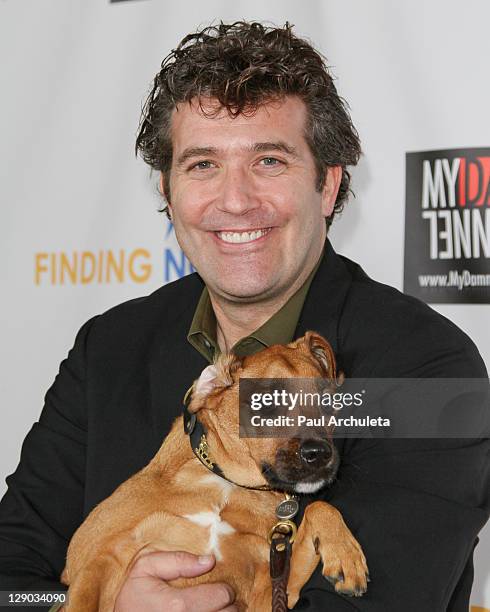 Actor Craig Bierko arrives at the "Easy To Assemble" season 3 premiere at American Cinematheque's Egyptian Theatre on October 10, 2011 in Hollywood,...