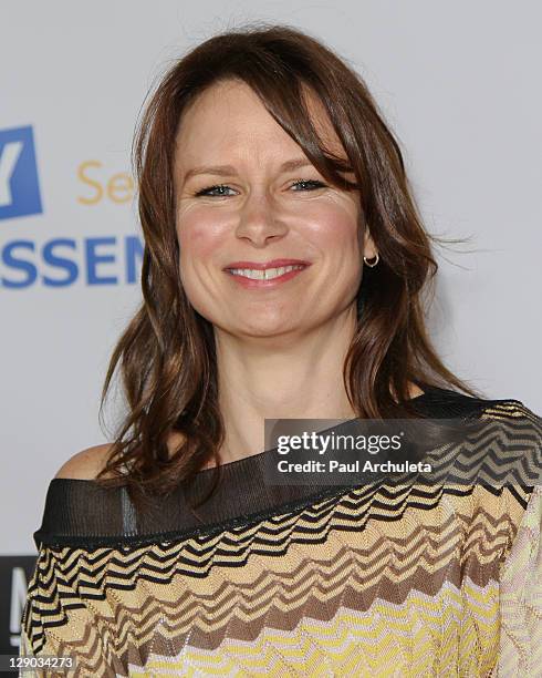 Actress Mary Lynn Rajskub arrives at the "Easy To Assemble" season 3 premiere at American Cinematheque's Egyptian Theatre on October 10, 2011 in...