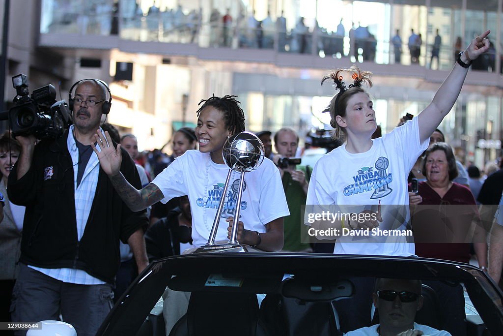 2011 WNBA Champions Minnesota Lynx Honored with Championship Parade and Rally