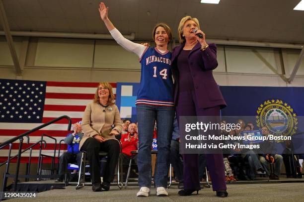 Clinton Healey 112 Ag Maura Healey Stock Photos, High-Res Pictures, and Images - Getty ...
