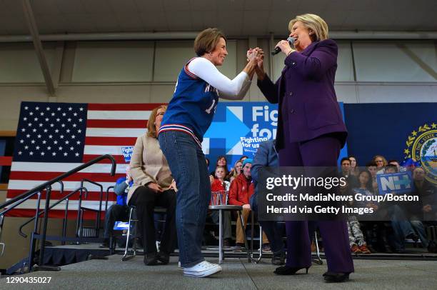 Clinton Healey 112 Ag Maura Healey Stock Photos, High-Res Pictures, and Images - Getty ...
