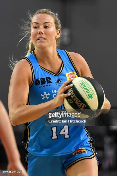 Alex Delaney of the Capitals in action during the round five WNBL match between the Perth Lynx and the University of Canberra Capitals at Townsville...