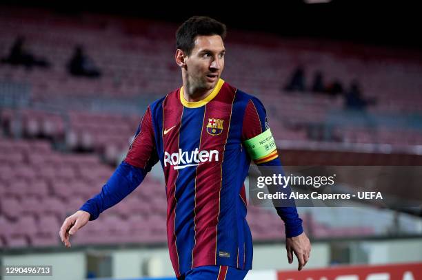 Lionel Messi of FC Barcelona looks on during the UEFA Champions League Group G stage match between FC Barcelona and Juventus at Camp Nou on December...