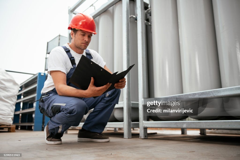 General Manager Inspection Factory Manager In Inspection Of Manufacturing High-Res Stock Photo ...