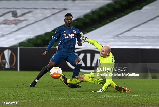Folarin Balogun of Arsenal scores their sides fourth goal during the UEFA Europa League Group B stage match between Dundalk FC and Arsenal FC at...