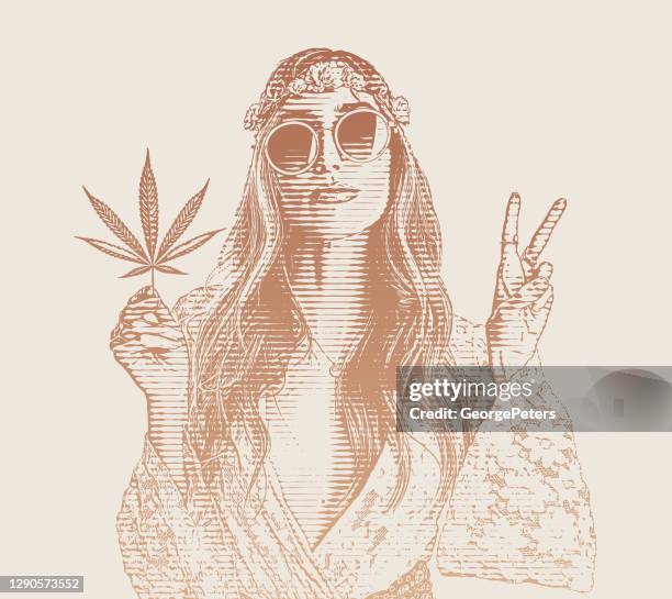 stockillustraties, clipart, cartoons en iconen met volwassen hippievrouw die cannabisblad houdt - hippie