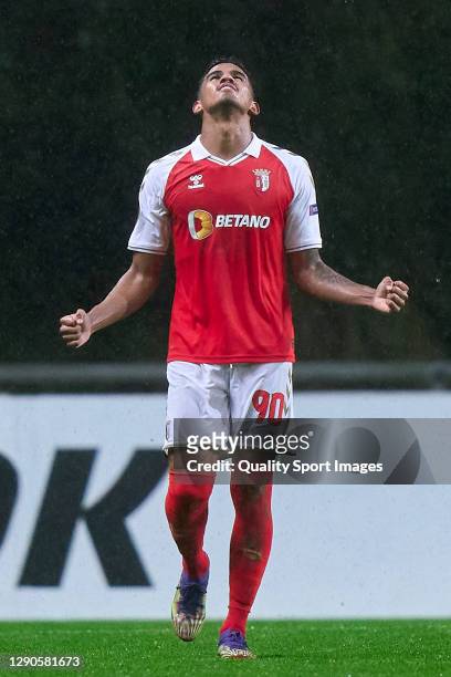 Galeno of SC Braga celebrates after scoring his team's first goal during the UEFA Europa League Group G stage match between SC Braga and Zorya...