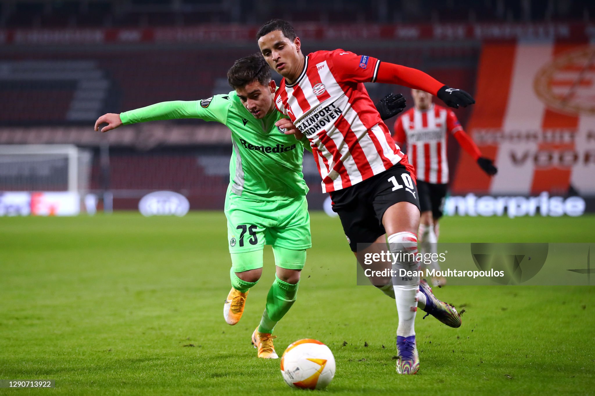 Ihattaren signs a long-term contract and continues his career in Turkey