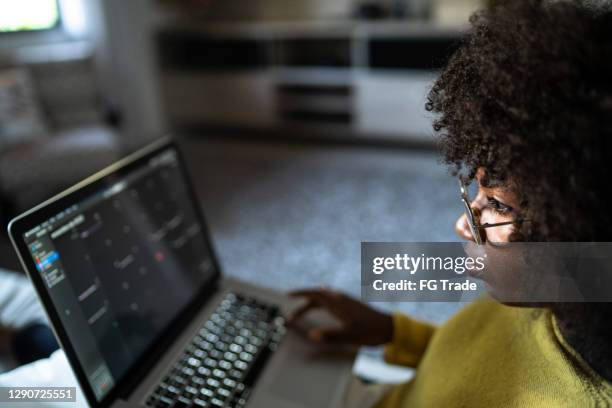 teenager girl using laptop (studying or working) at home - email list stock pictures, royalty-free photos & images