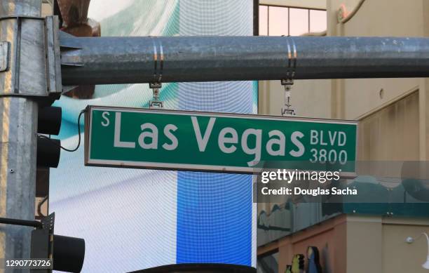 las vegas blvd street sign