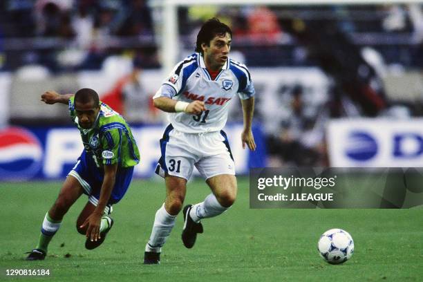 Paulo Futre of Yokohama Flugels and Ricardinho of Bellmare Hiratsuka compete for the ball during the J.League second stage match between Bellmare...