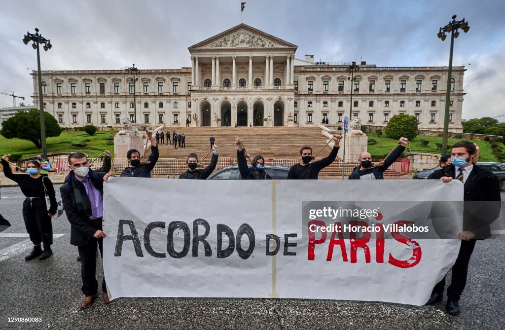 Climaximo Movement's Action Against The Failure Of The Paris Agreement On Climate Change In Lisbon