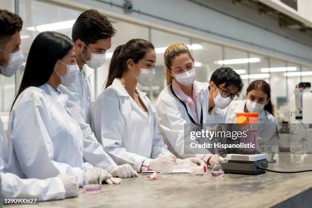 School Lab Mask Science Students Masks Photos and Premium High Res Pictures - Getty Images