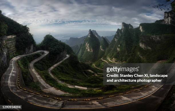 the panorama of zhangjiajie tiammenshan national park - hunan province stock pictures, royalty-free photos & images