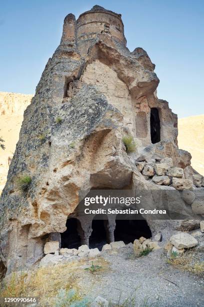 tokali church sandstone formations in soganli valley, keyseri, goreme, turkey. - cappadocië stockfoto's en -beelden