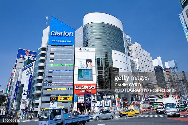 junction at shibuya station - shibuya station foto e immagini stock