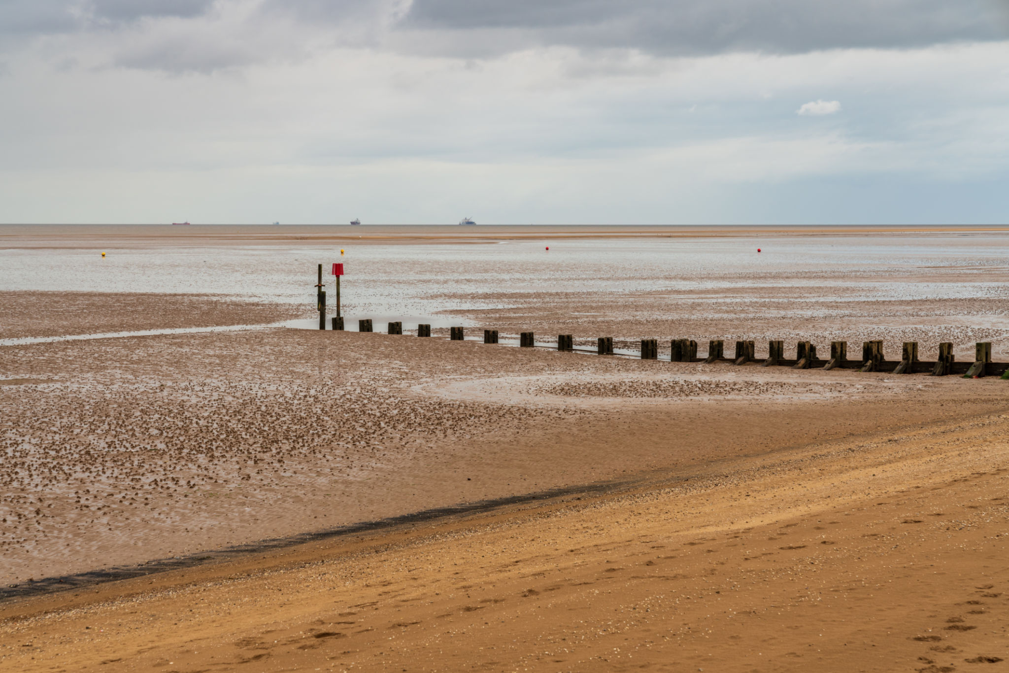 grimsby taillift