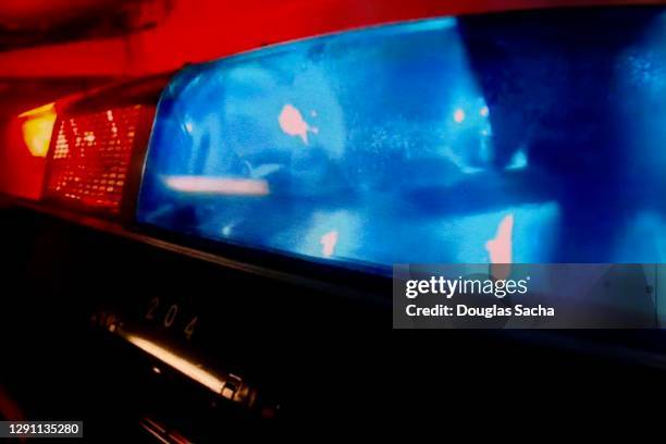 closeup view of police car led lights - sirene stockfoto's en -beelden