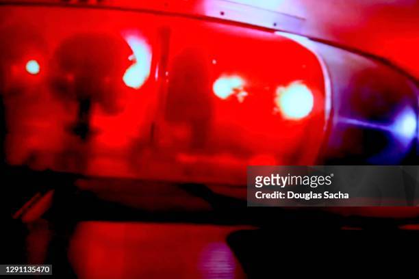 red flashing lights on an emergency vehicle - trooper stock pictures, royalty-free photos & images