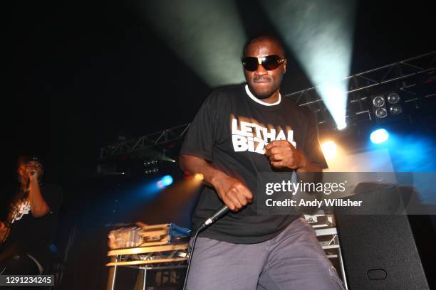 735 Bizzle Photos & High Res Pictures - Getty Images