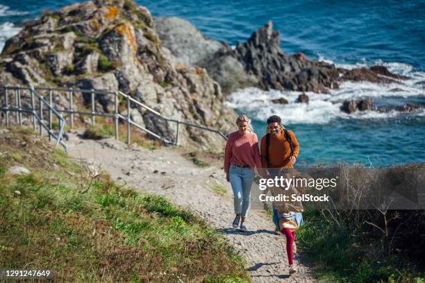 de meest rustige wandeling - cornwall engeland stockfoto's en -beelden