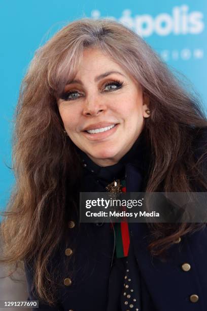 253 Veronica Castro Photos & High Res Pictures - Getty Images
