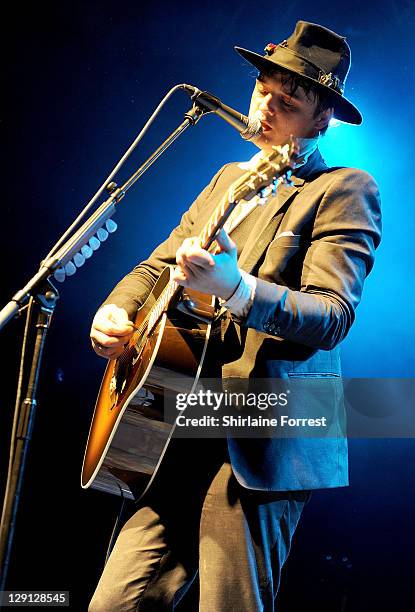 Pete Doherty performs at Manchester Academy on May 18, 2011 in Manchester, England.