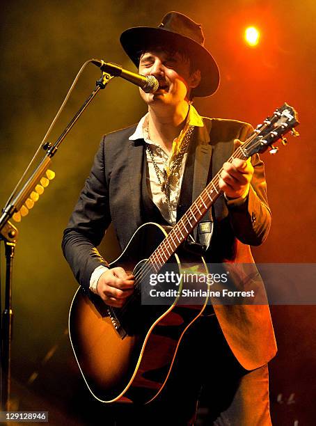 Pete Doherty performs at Manchester Academy on May 18, 2011 in Manchester, England.