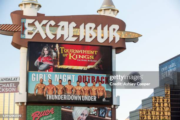 excalibur in las vegas, nevada, usa. - excalibur stock pictures, royalty-free photos & images